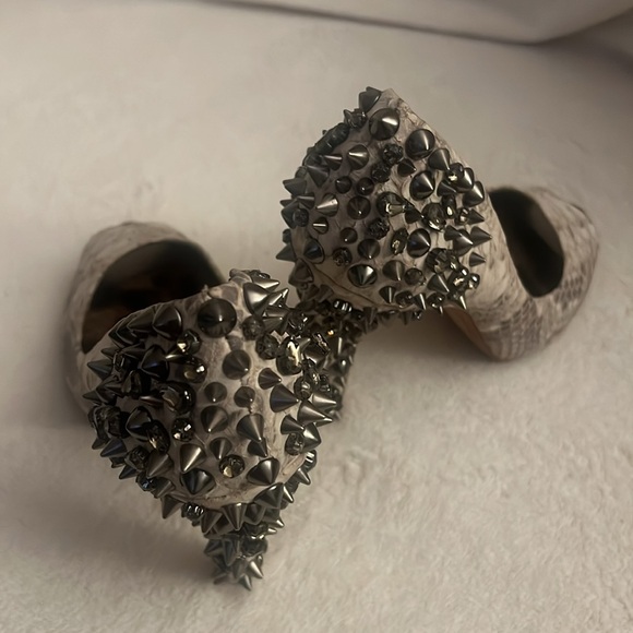 Brand new with box. Never worn Sam Edelman Lorissa peep toe heels. - Picture 3 of 5